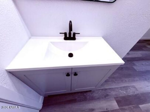 1009 E CHIPMAN Road, Phoenix, AZ 85040