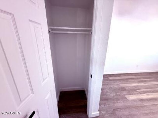 1009 E CHIPMAN Road, Phoenix, AZ 85040