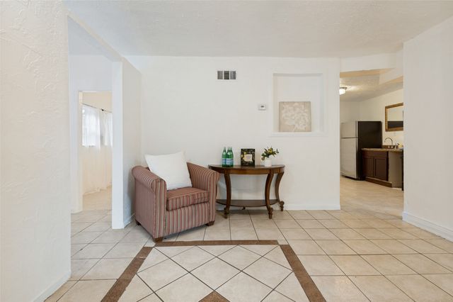 403 N Britain Road 403B, Irving, TX 75061