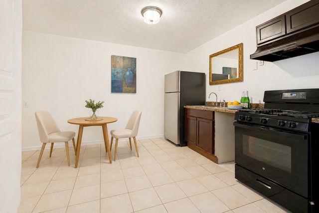 403 N Britain Road 403B, Irving, TX 75061