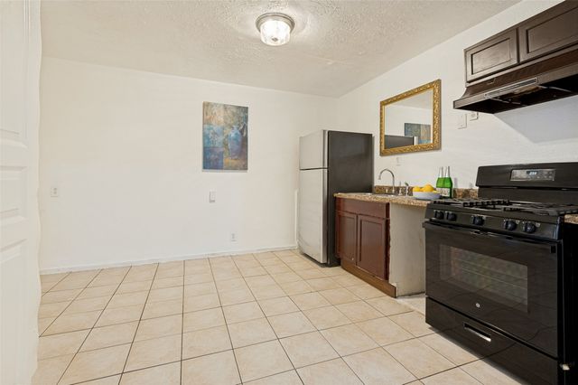 403 N Britain Road 403B, Irving, TX 75061