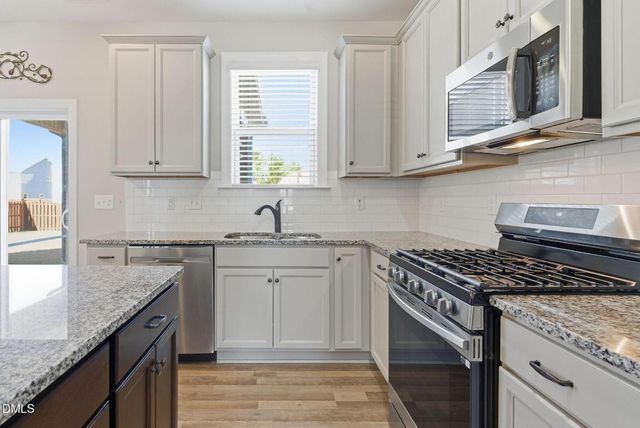 95 Kingsly Drive, Clayton, NC 27527