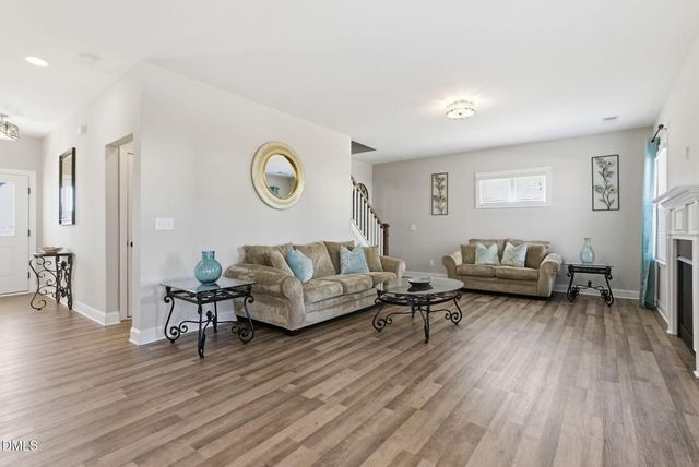 95 Kingsly Drive, Clayton, NC 27527