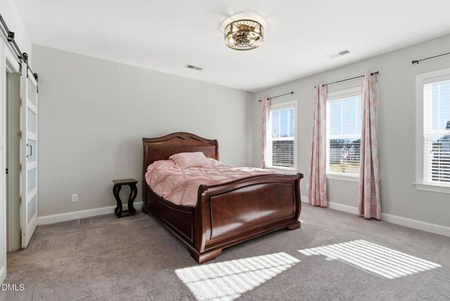 95 Kingsly Drive, Clayton, NC 27527