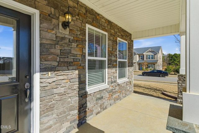 95 Kingsly Drive, Clayton, NC 27527