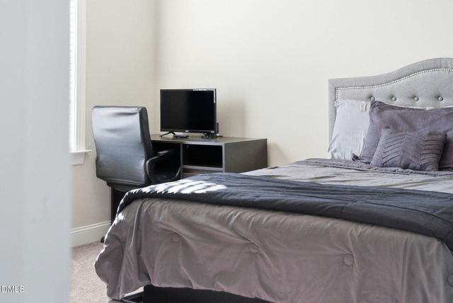 95 Kingsly Drive, Clayton, NC 27527