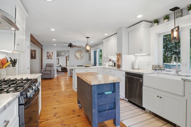 1 Cuba Road, Worcester, MA 01603