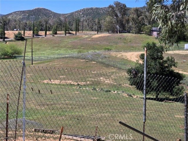 43145 BOB CAT, Banning, CA 92220