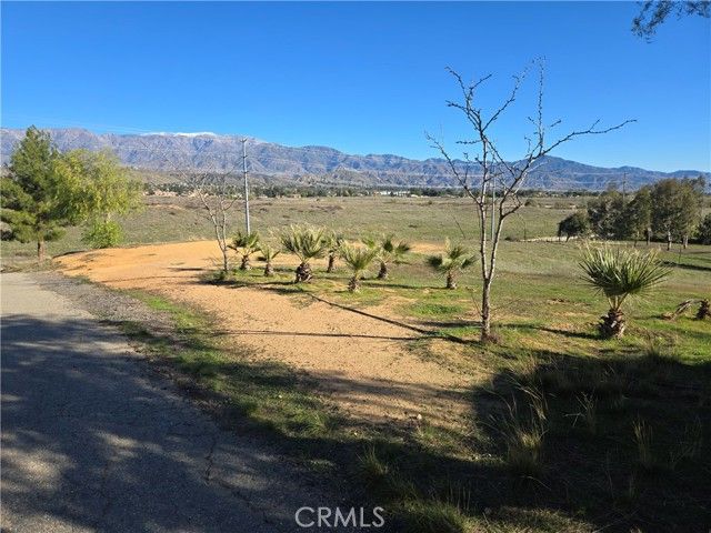 43145 BOB CAT, Banning, CA 92220