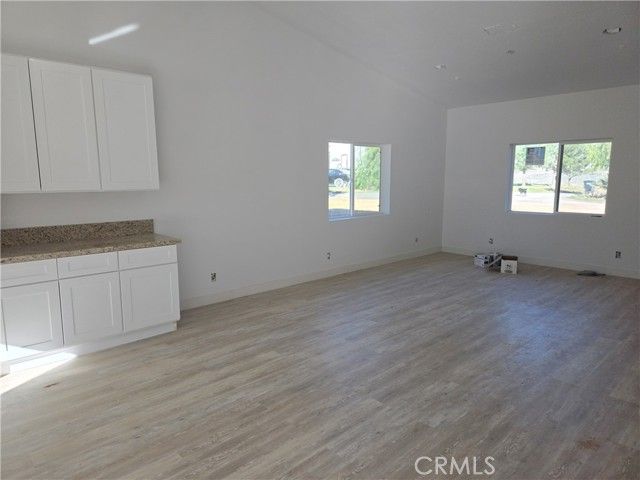 43145 BOB CAT, Banning, CA 92220