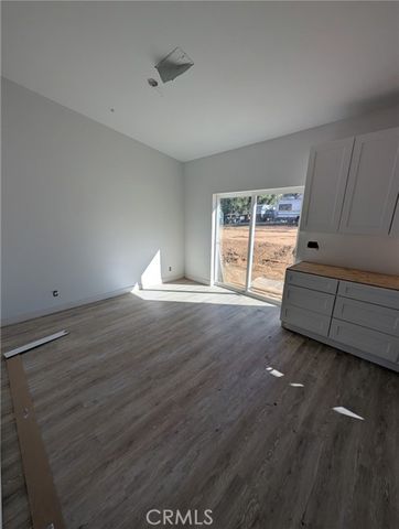 43145 BOB CAT, Banning, CA 92220