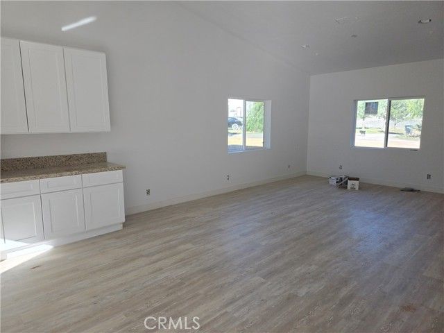 43145 BOB CAT, Banning, CA 92220