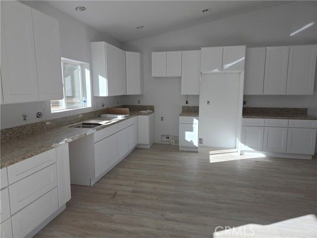 43145 BOB CAT, Banning, CA 92220