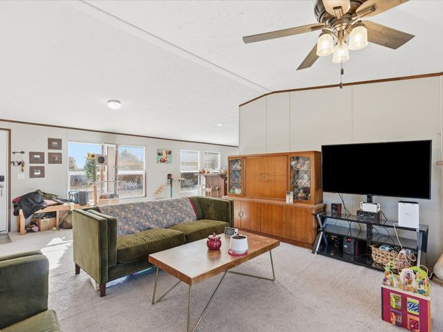 2722 Denver Road, Sunset, TX 76270