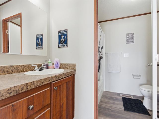 2722 Denver Road, Sunset, TX 76270