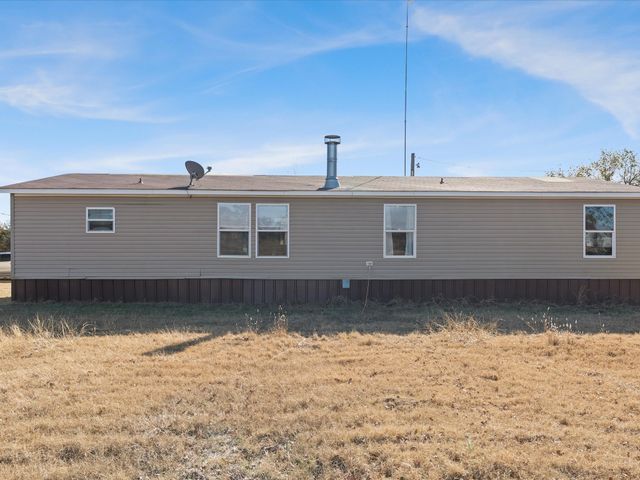 2722 Denver Road, Sunset, TX 76270