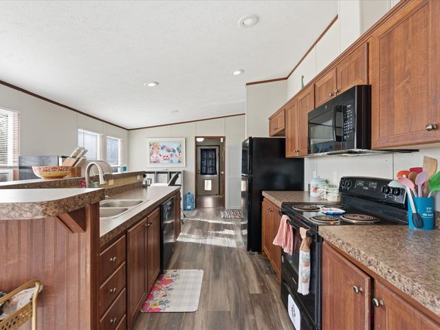 2722 Denver Road, Sunset, TX 76270