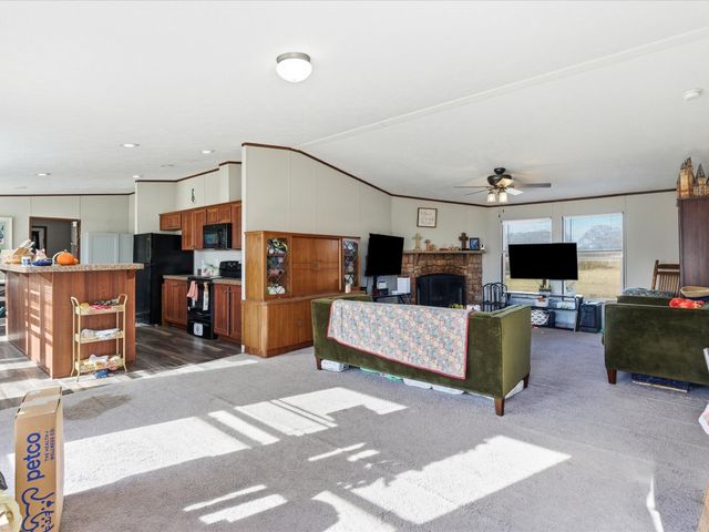 2722 Denver Road, Sunset, TX 76270