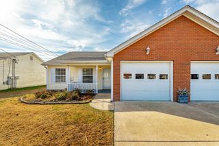 420 Flagstone Drive, Rossville, GA 30741