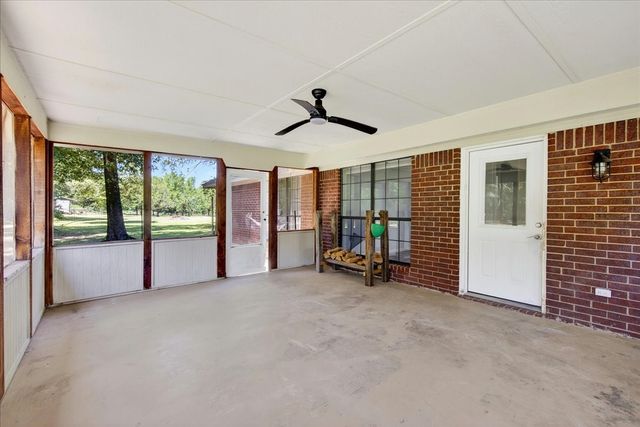 421 Vz County Road 3613, Edgewood, TX 75117