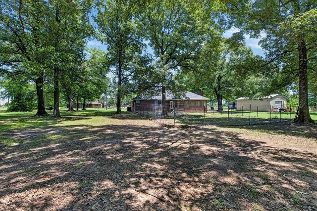 421 Vz County Road 3613, Edgewood, TX 75117