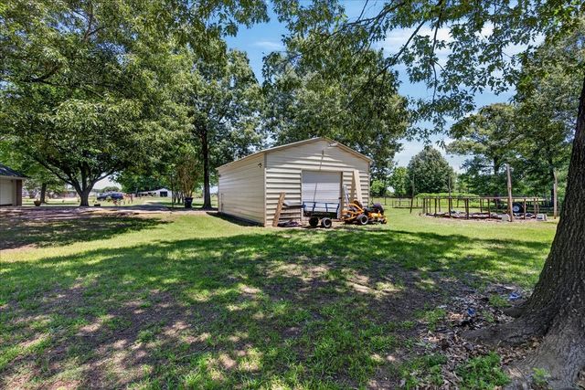 421 Vz County Road 3613, Edgewood, TX 75117