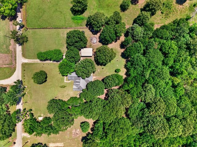 421 Vz County Road 3613, Edgewood, TX 75117