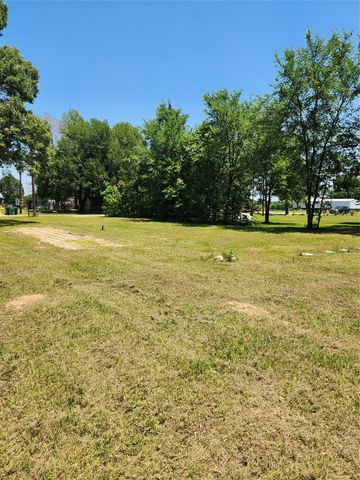 421 Vz County Road 3613, Edgewood, TX 75117