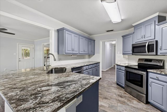 421 Vz County Road 3613, Edgewood, TX 75117