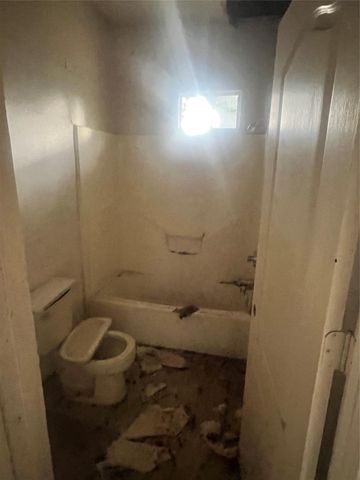 2715 Chapman Street, Houston, TX 77009