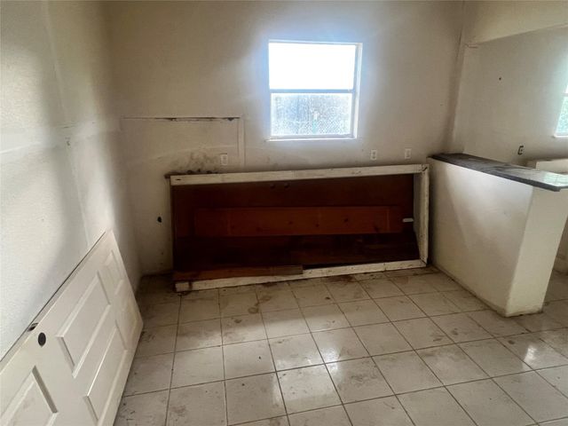 2715 Chapman Street, Houston, TX 77009