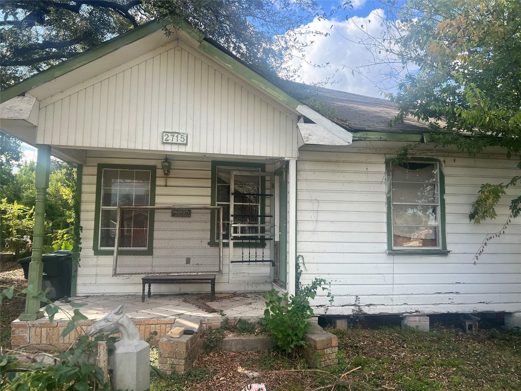 2715 Chapman Street, Houston, TX 77009
