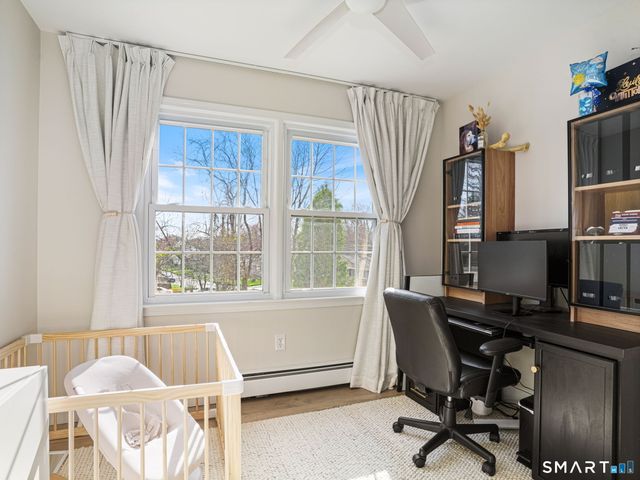 1117 Black Rock Turnpike 1117, Fairfield, CT 06825