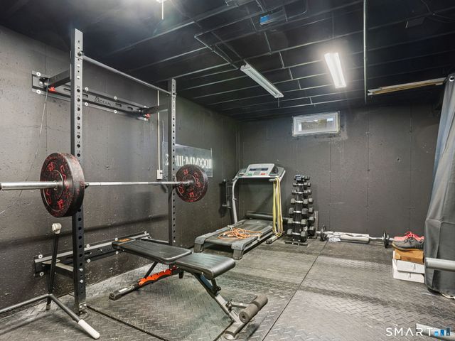 1117 Black Rock Turnpike 1117, Fairfield, CT 06825