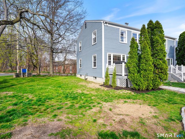 1117 Black Rock Turnpike 1117, Fairfield, CT 06825