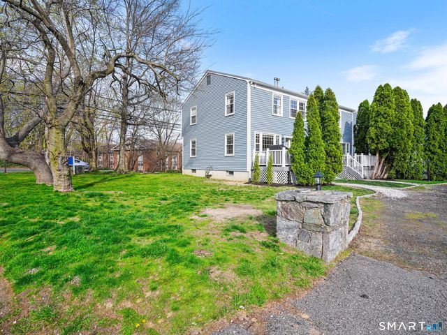 1117 Black Rock Turnpike 1117, Fairfield, CT 06825