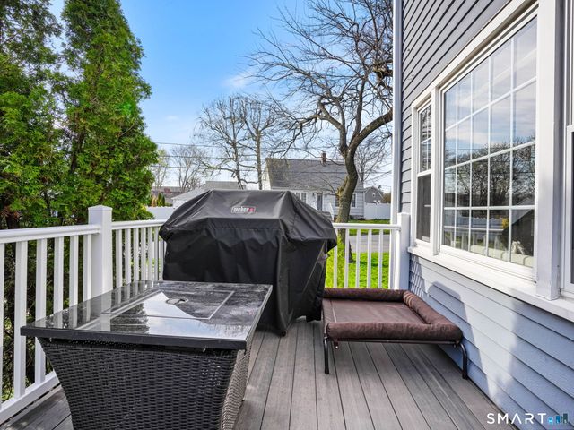 1117 Black Rock Turnpike 1117, Fairfield, CT 06825