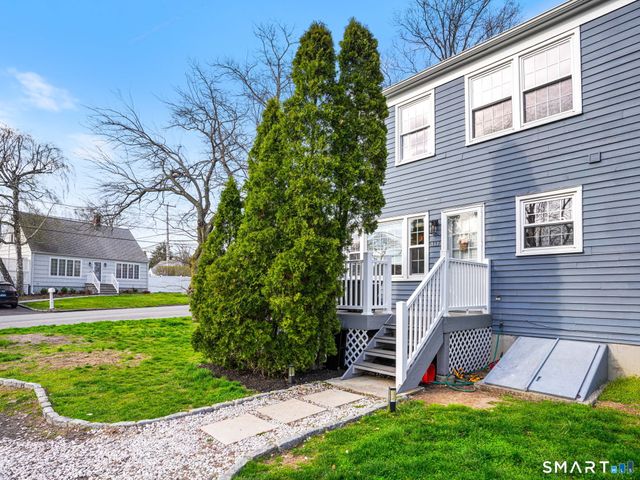 1117 Black Rock Turnpike 1117, Fairfield, CT 06825