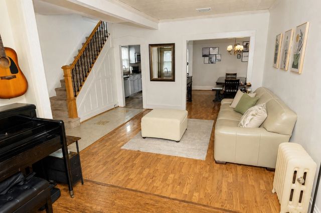 126 POST AVE, Lyndhurst, NJ 07071