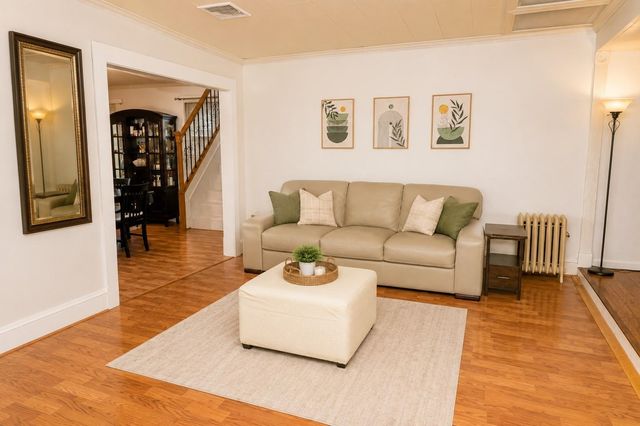 126 POST AVE, Lyndhurst, NJ 07071