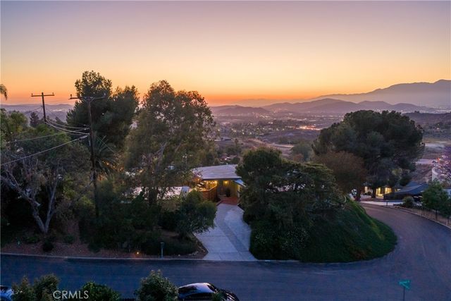 11407 Eton, Riverside, CA 92507