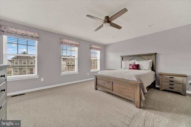 2416 SUNFISH CIR, Quakertown, PA 18951