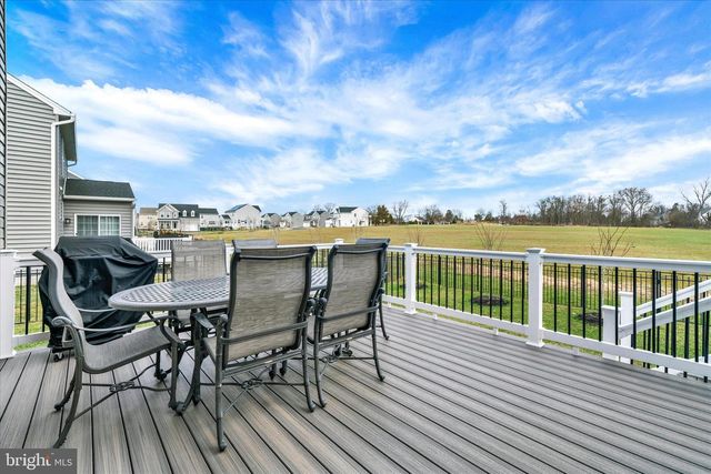 2416 SUNFISH CIR, Quakertown, PA 18951