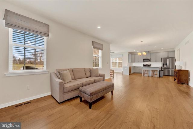 2416 SUNFISH CIR, Quakertown, PA 18951