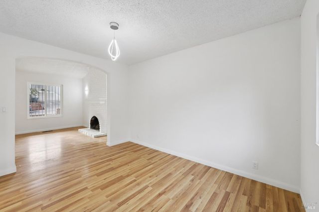 240 Parkview Ter, Vallejo, CA 94589