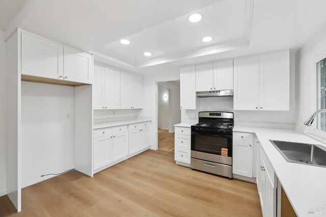 240 Parkview Ter, Vallejo, CA 94589