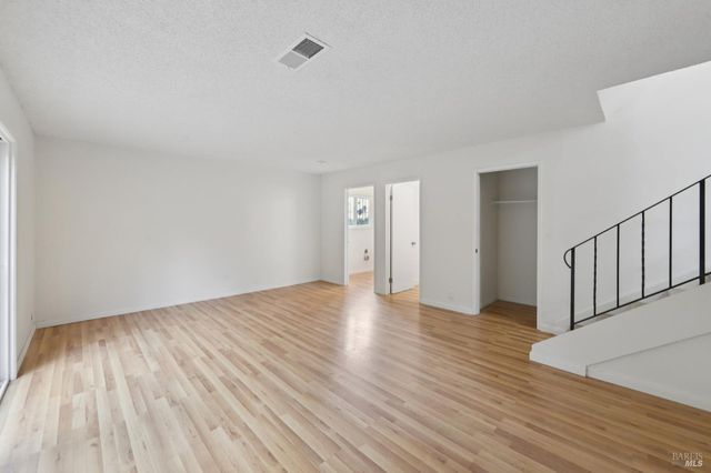 240 Parkview Ter, Vallejo, CA 94589