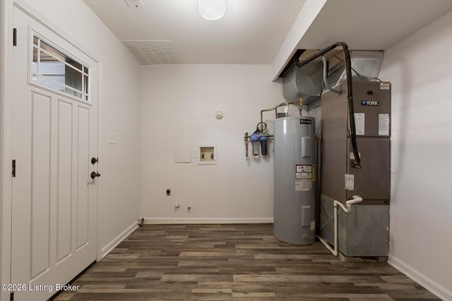 252 W River Rd, Charlestown, IN 47111
