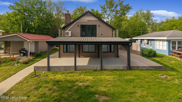 252 W River Rd, Charlestown, IN 47111
