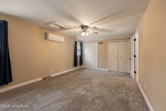 252 W River Rd, Charlestown, IN 47111